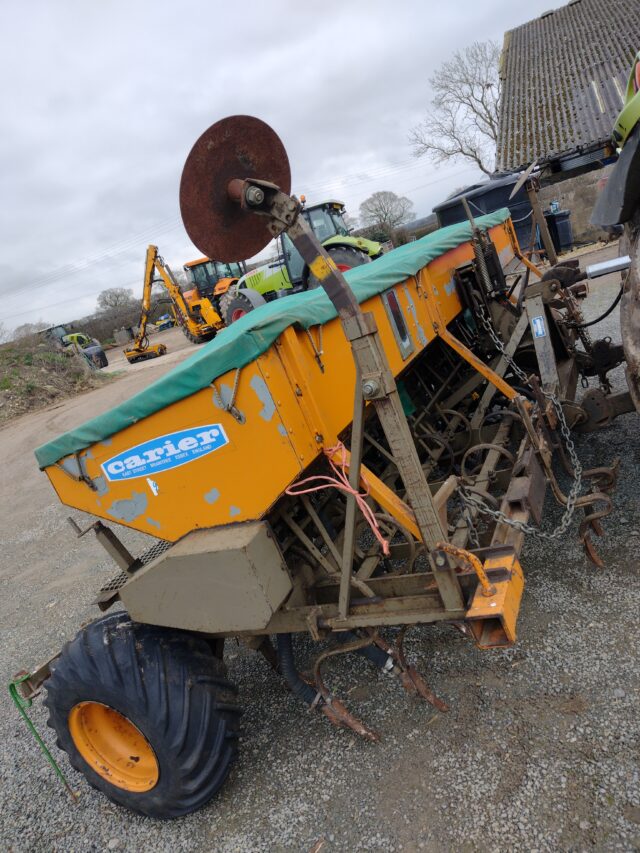 Carrier 4m Spring Tine Drill