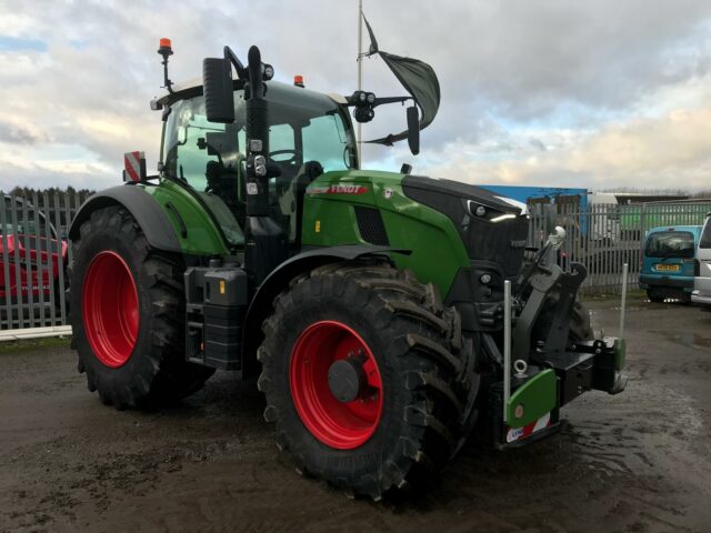 FE000245 DEMO FENDT 728 4WD TRACTOR