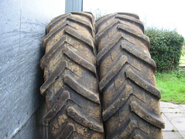 420/80 x 46  Pair of Tractor Wheels