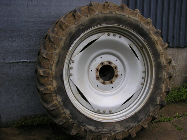 420/80 x 46  Pair of Tractor Wheels