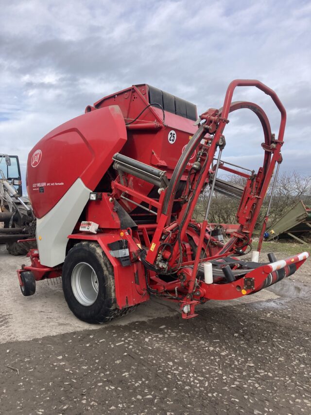 Lely Welger Tornado 445 Baler wrapper