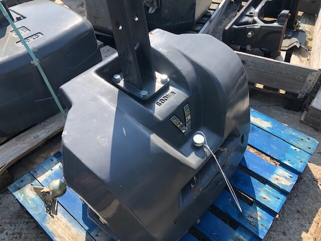 MA00763A NEW VALTRA 1200KG WEIGHT BLOCK