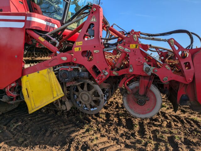 Grimme Maxtron 620 Beet harvester