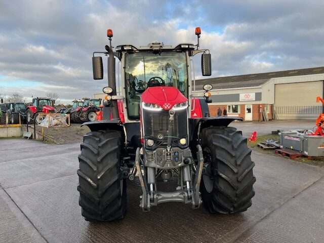 MA754573 2021 MASSEY FERGUSON 8S.265 4WD TRACTOR