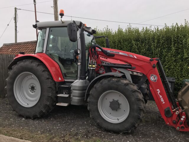 TE001997 MF5S.145 TRACTOR & LOADER