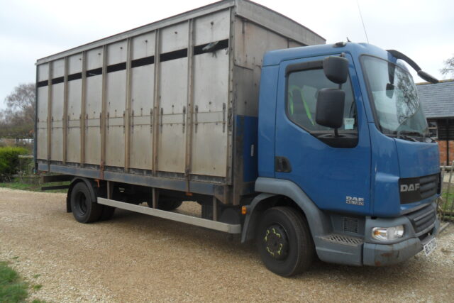 DAF LF45 livestock Lorry 180 engine