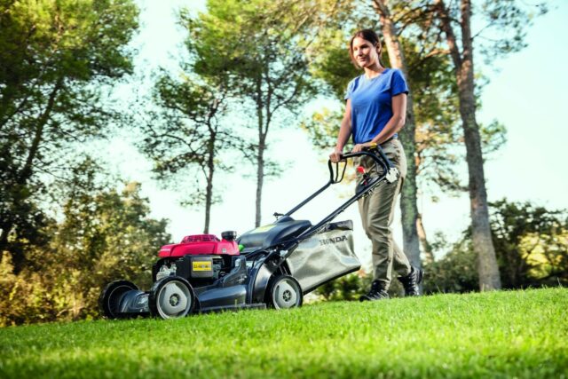 Honda HRX476HY Petrol Lawn mower