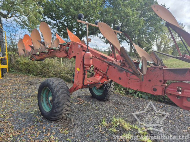 Kverneland RX100 12F Plough