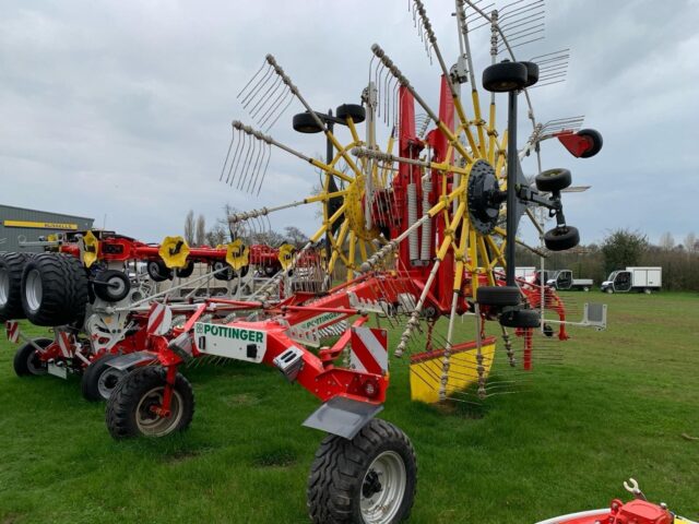 EX DEMO Pottinger TOP 962C Twin Rotor Rake For Sale