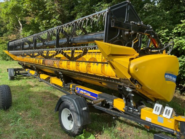 New Holland 30FT Vari-Feed Header