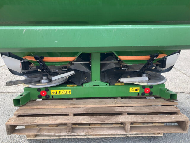 *Make an offer on this machine* Amazone ZA-M 1501 Fertiliser Spreader