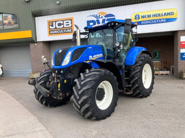 New Holland T7.245 Auto Command