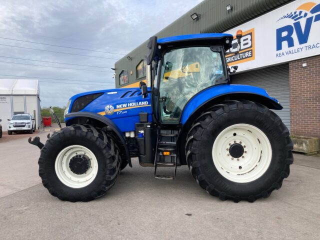 New Holland T7.245 Auto Command