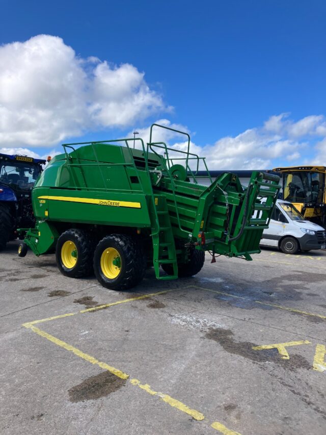 John Deere L1533 Square Baler