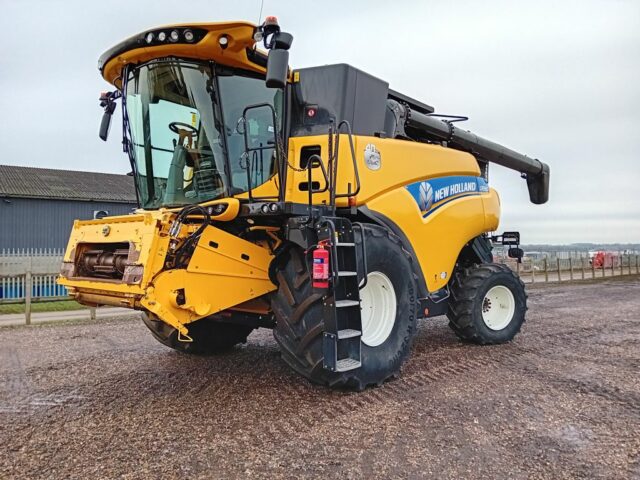 New Holland CR9.80