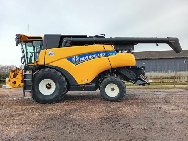 New Holland CR9.80