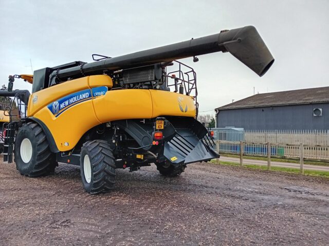 New Holland CR9.80