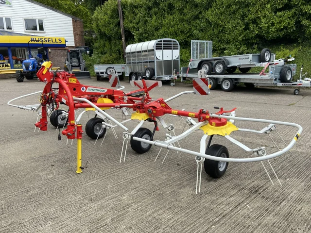 Pottinger HIT 4.54 4 Rotor Tedder