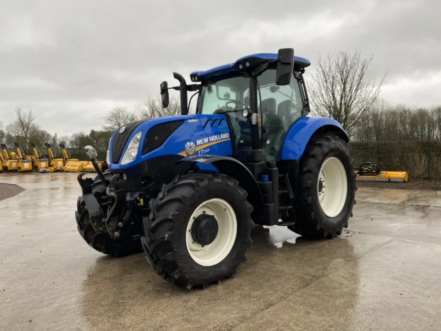 USED New Holland T7.225 Tractor For Sale