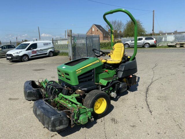 John Deere 2653B Precision Cut Mower