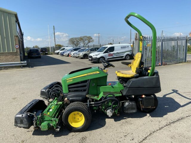 John Deere 2653B Precision Cut Mower