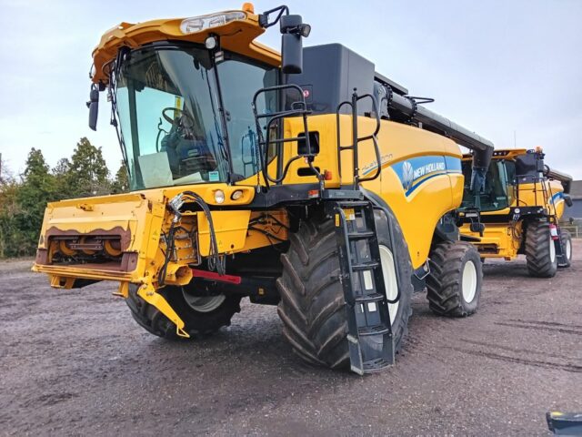 New Holland CX8090