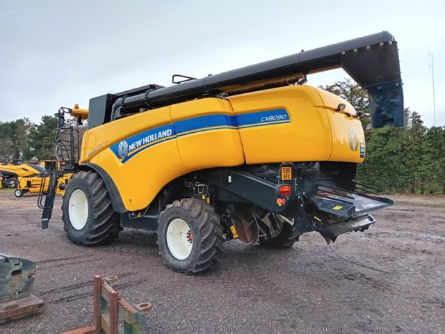 New Holland CX8090