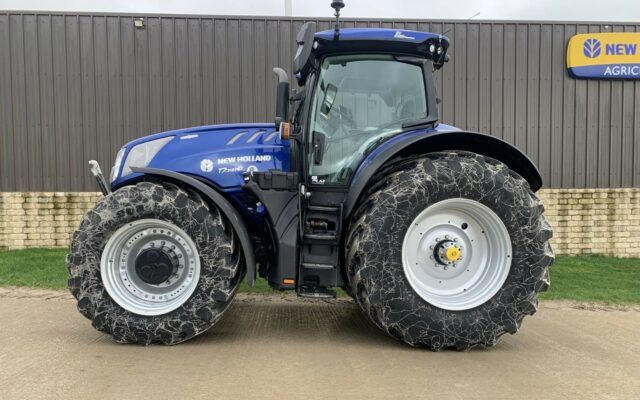 New Holland T7.315 Tractor