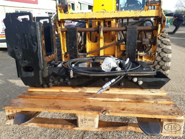 Case IH Hydraulic Pick Up Hitch