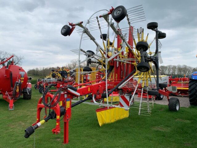 EX DEMO Pottinger TOP 962C Twin Rotor Rake For Sale