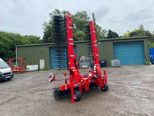 EX DEMO Pottinger Rotocare V8000 For Sale