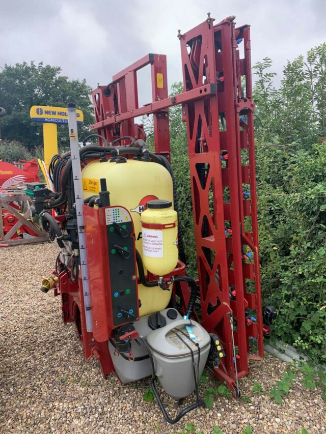 NEW Hardi Master 1000 12 Metre Mounted Sprayer For Sale