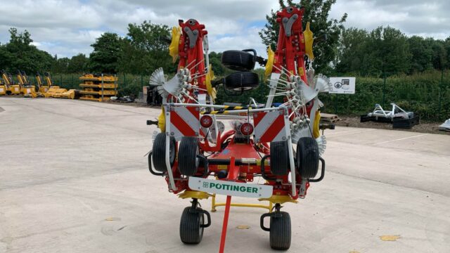 NEW Pottinger HIT 8.81 8 Rotor Tedder For Sale