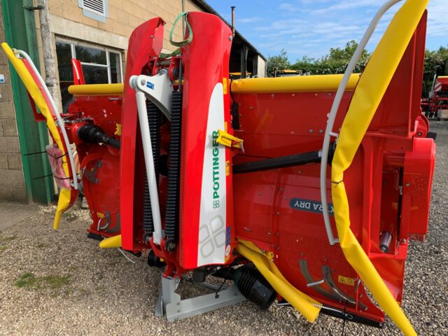 Pottinger Novacat 301 Alpha Motion Pro Front Mower