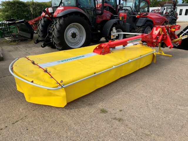 Pottinger Novacat 352V Rear Mower