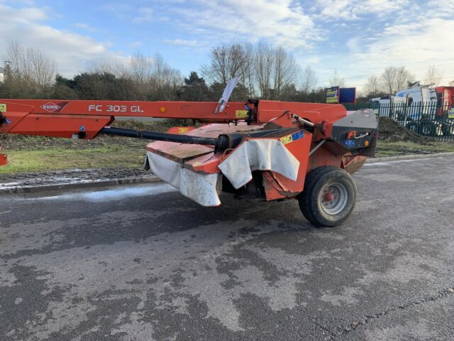 USED Kuhn FC 303GL Mower Conditioner For Sale