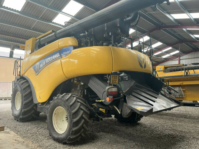 USED New Holland CR9.80 Combine Harvester For Sale