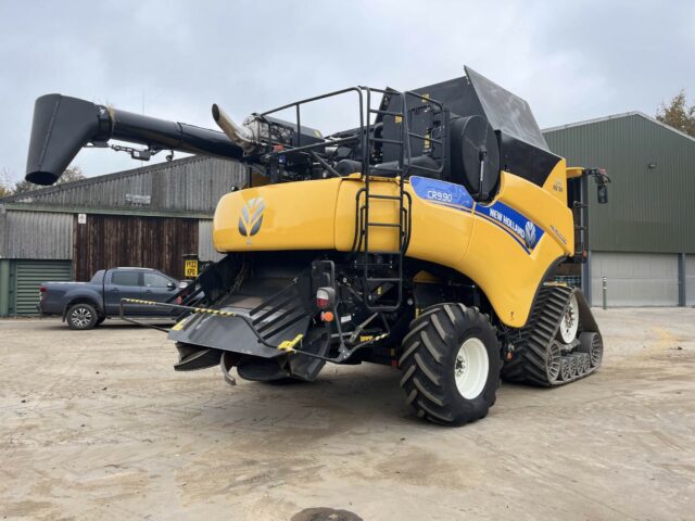 New Holland CR9.90 Combine Harvester For Sale