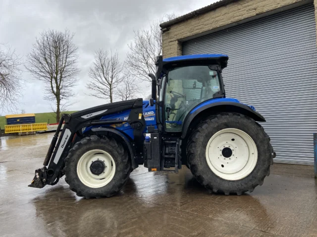 New Holland T6.180 Tractor c/w Quicke Q5M Front Loader