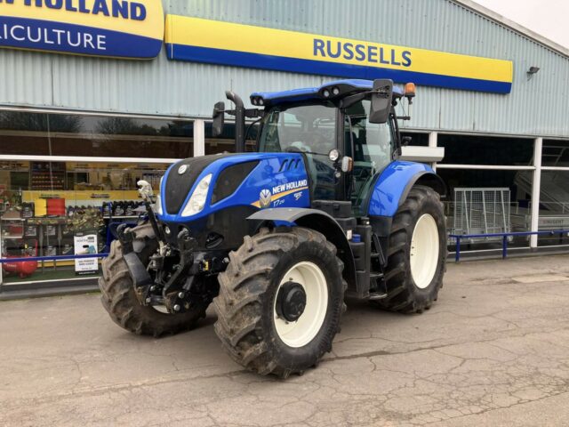 USED New Holland T7.210 Tractor For Sale