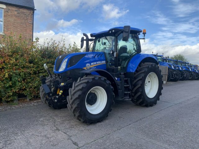 USED New Holland T7.210 Tractor For Sale