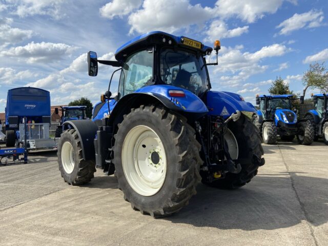 USED New Holland T7.225 Tractor For Sale