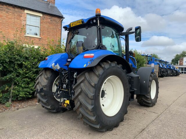 USED New Holland T7.225 Tractor For Sale