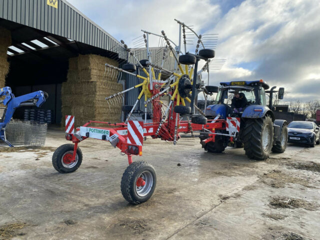 USED Pottinger TOP 702C Rake For Sale