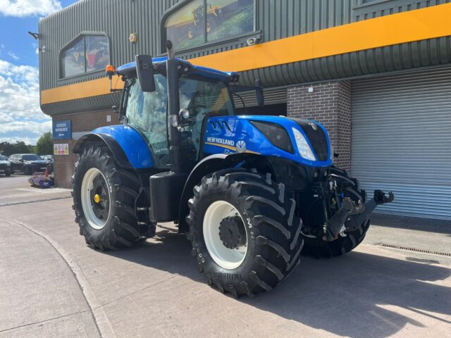 NEW HOLLAND T7.260 POWER Command