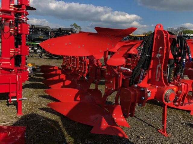 2M039647 DEMO MASCHIO UNICO L PLOUGH