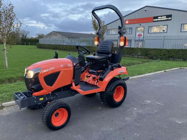 KUBOTA BX261 SUB COMPACT TRACTOR