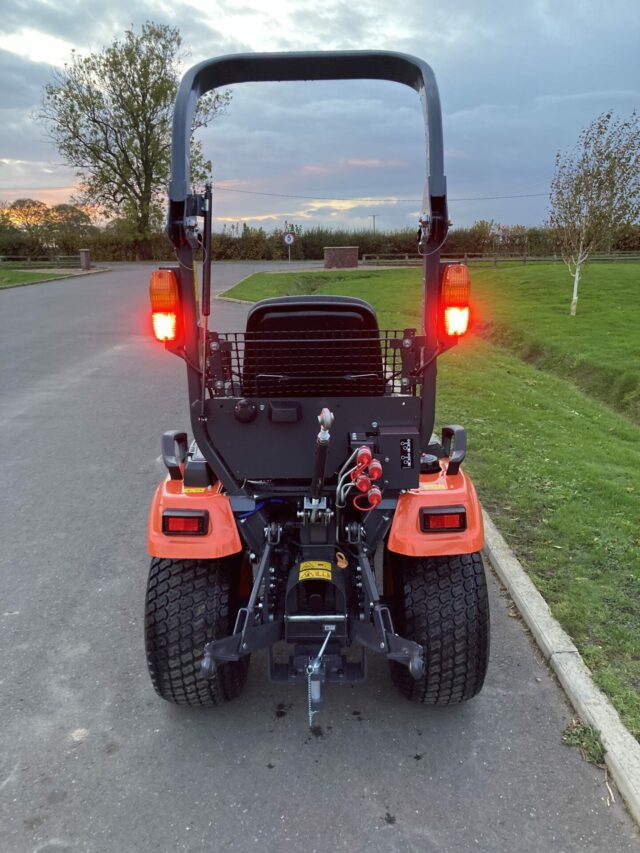 KUBOTA BX261 SUB COMPACT TRACTOR