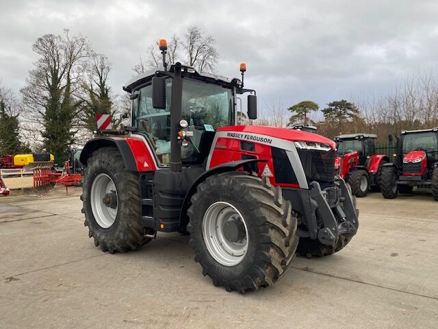 MA803312 MF 8S.225EXD7 4WD TRACTOR