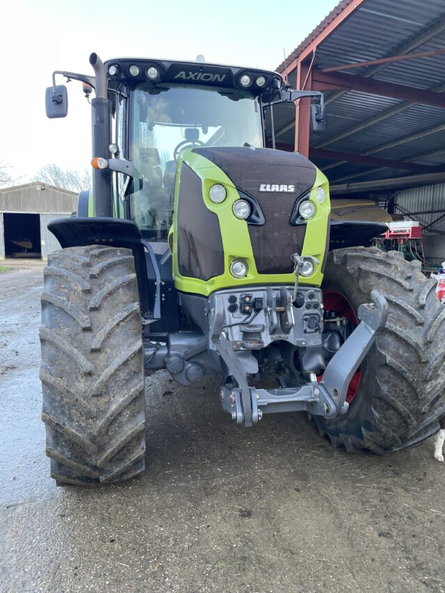 2017 Claas 850 Axion 50k 265hp with gps